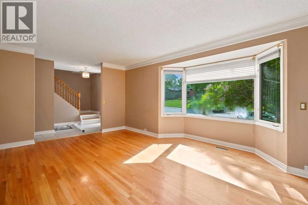 820 Canford Crescent property photo