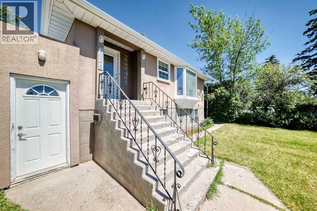 2028 Westmount Road property photo