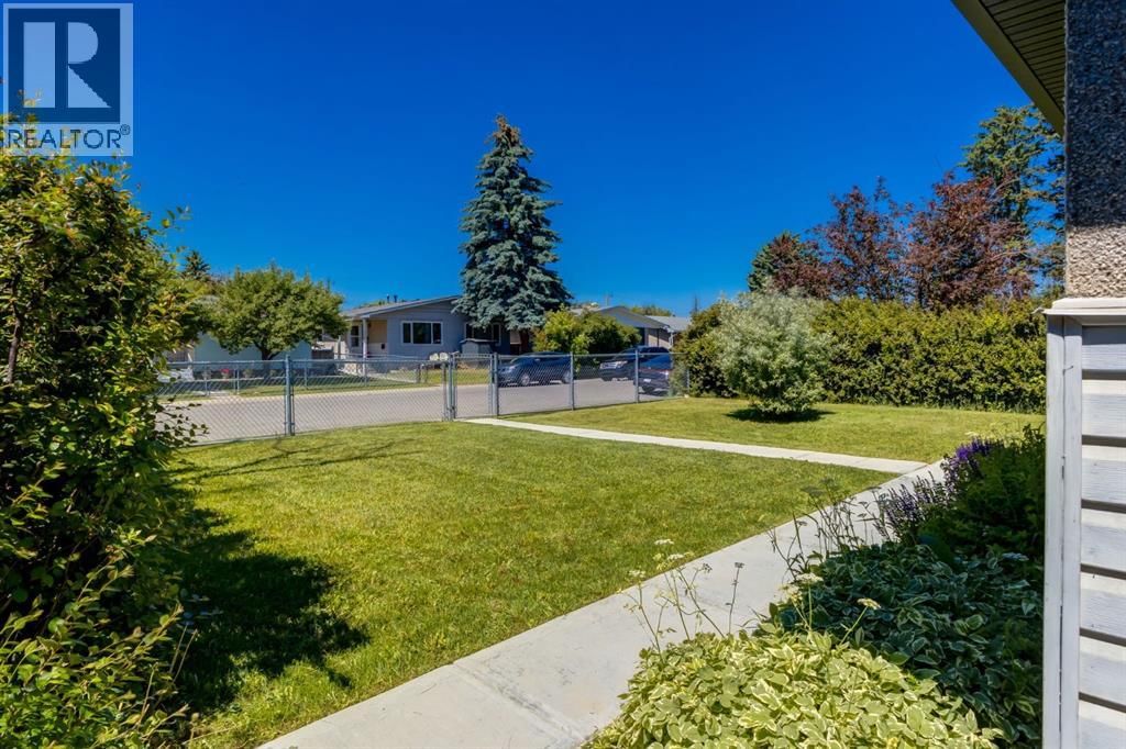 2024 43 Street property photo