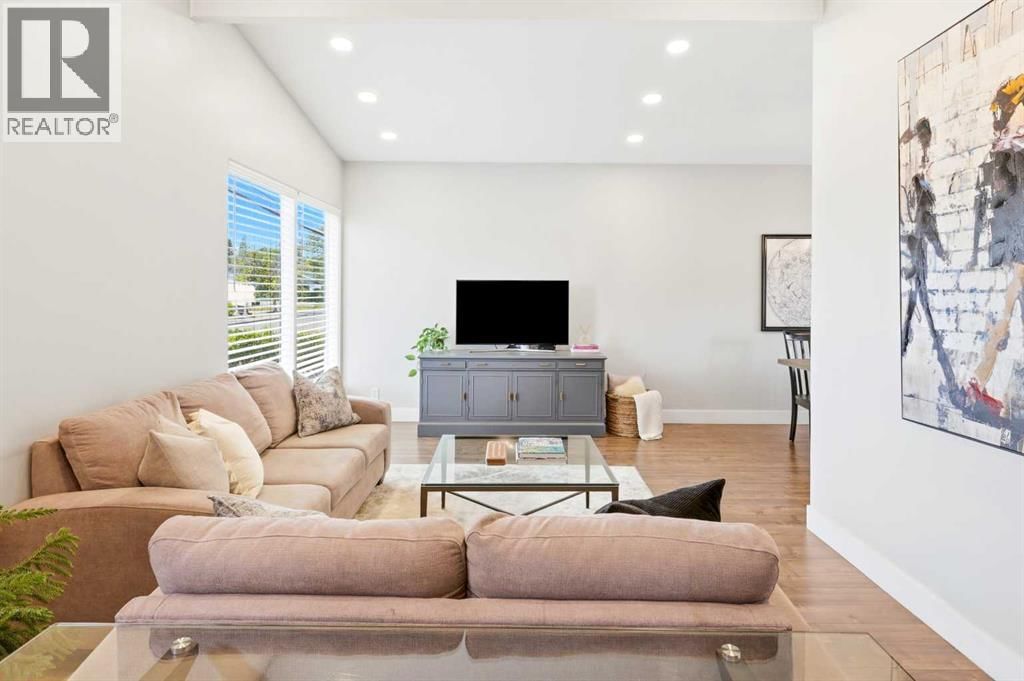 2516 63 Avenue property photo