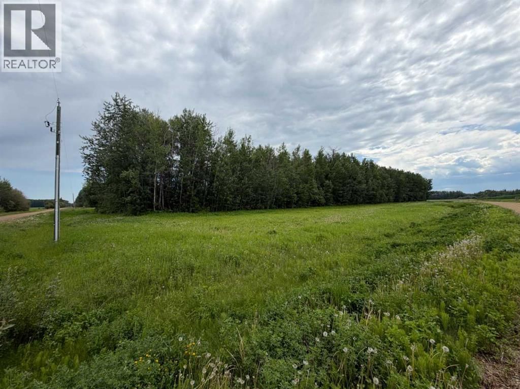 1 Spruce Point Estates Road, Kinuso, Alberta T0G 2K0
