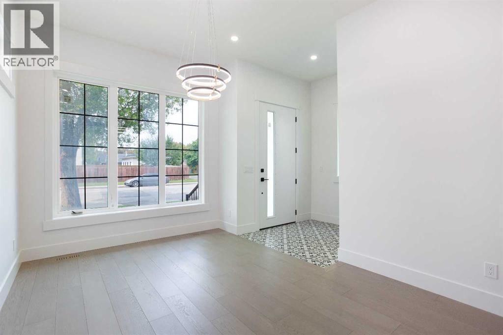 1106 6 Street property photo