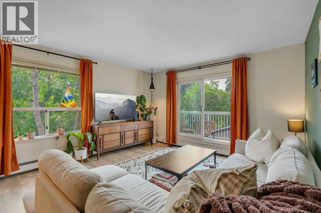 2211 29 Street property photo
