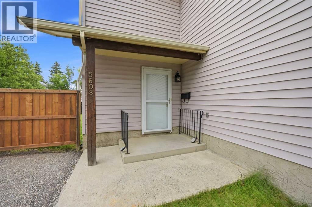 5608 Rundlehorn Drive property photo