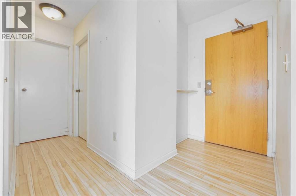 80 Point Mckay Crescent property photo