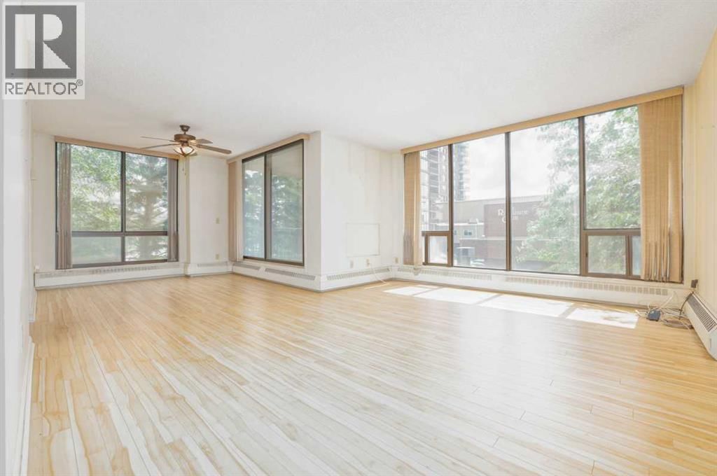 80 Point Mckay Crescent property photo