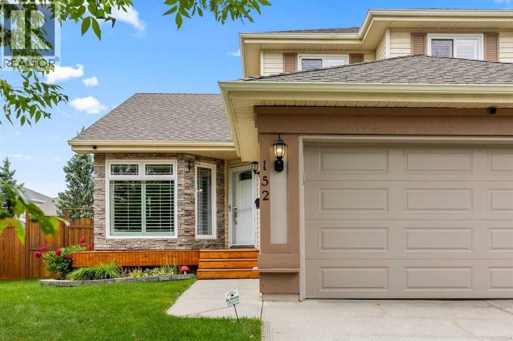 152 Douglas Glen Mews property photo