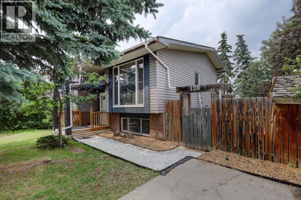 128 Pineland Place property photo
