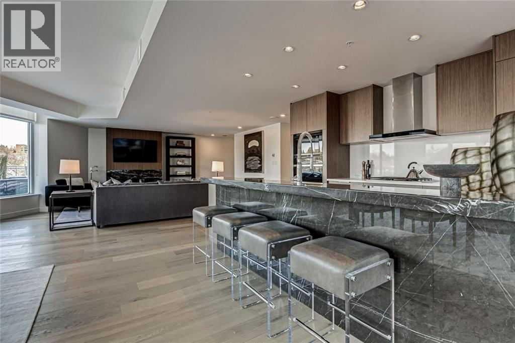 128 Waterfront Court property photo