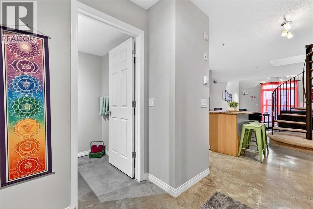 1808 36 Avenue property photo