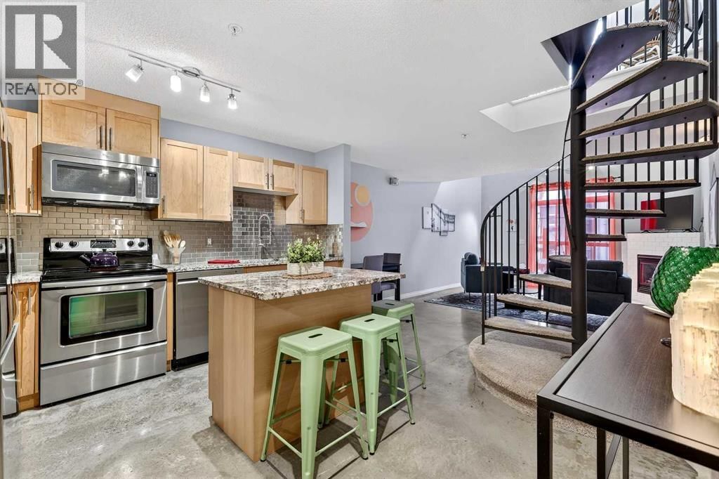1808 36 Avenue property photo