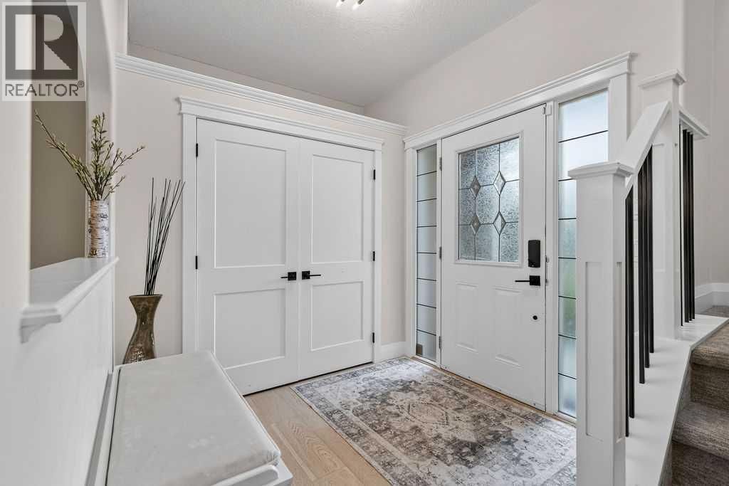 214 Cranleigh View property photo