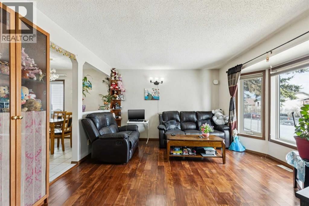 156 Falshire Close property photo