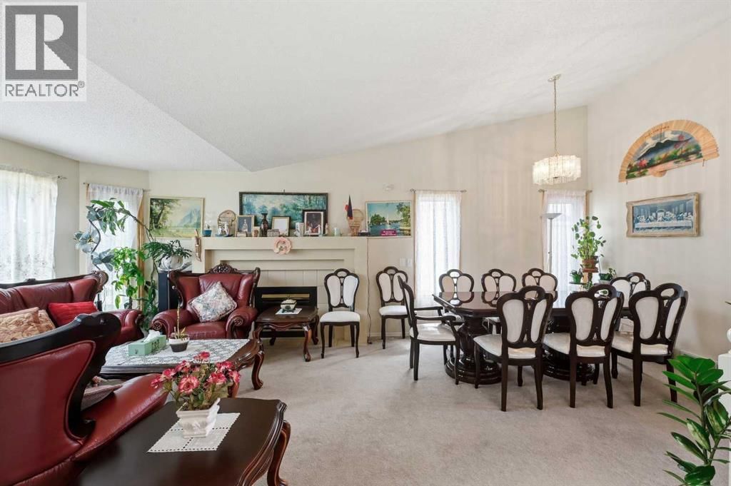 75 Arbour Ridge Way property photo