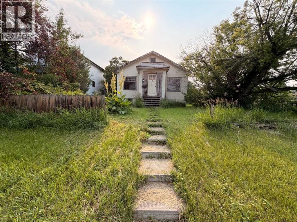 2401 26 Street property photo