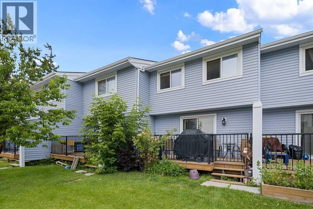 195 Manora Place property photo