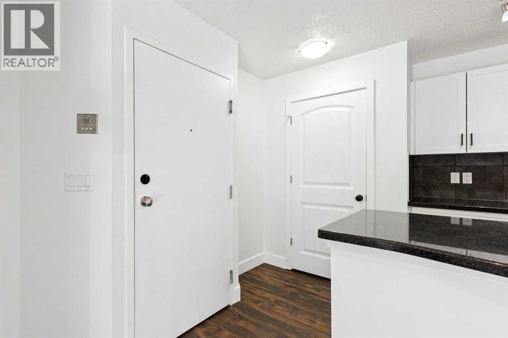 219 Village Terrace property photo