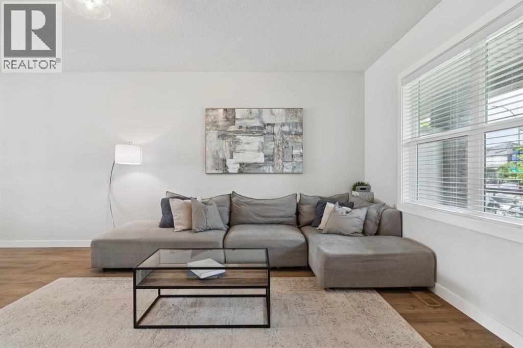 124 Wolf Willow Boulevard property photo