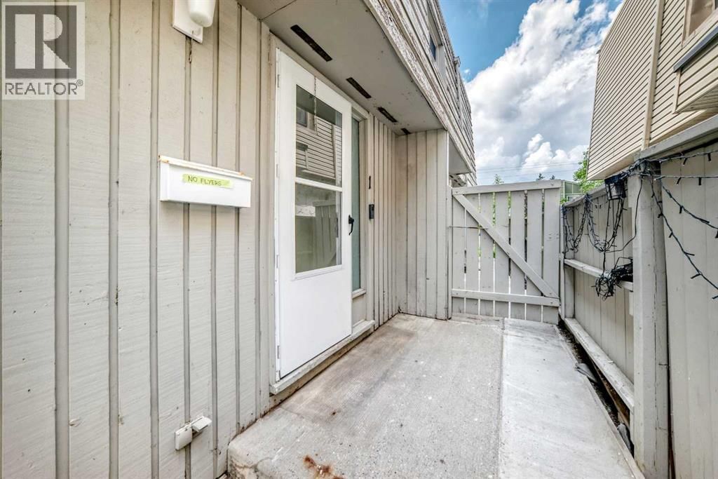 6408 4 Street property photo