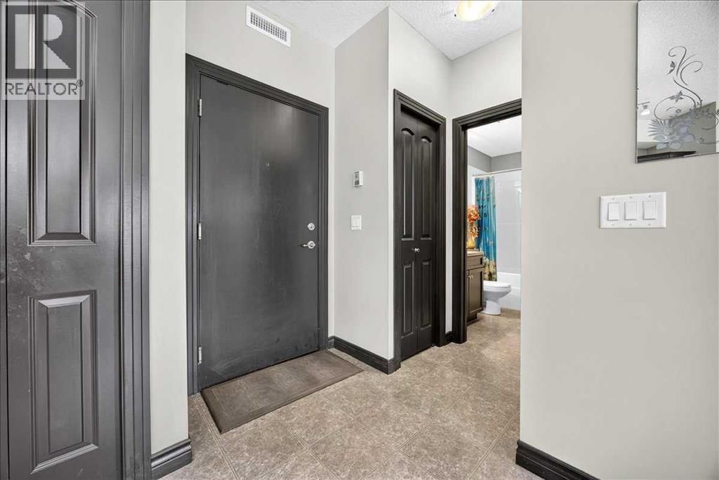30 Royal Oak Circle property photo