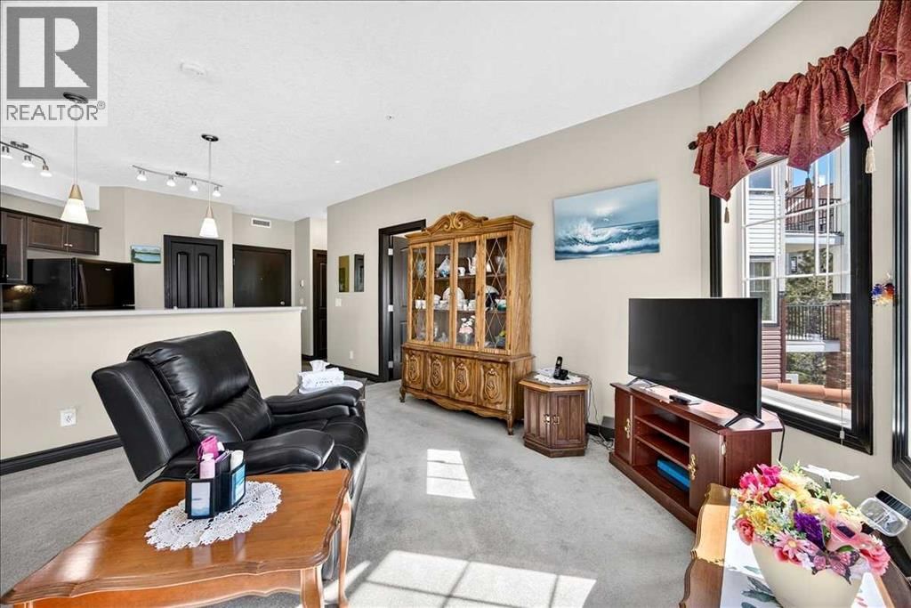 30 Royal Oak Circle property photo