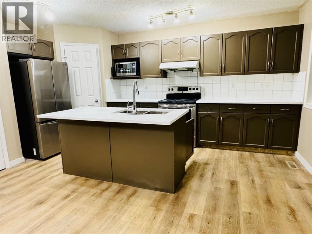 184 TARALAKE Terrace property photo