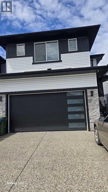 39 Saddlecrest Link property photo