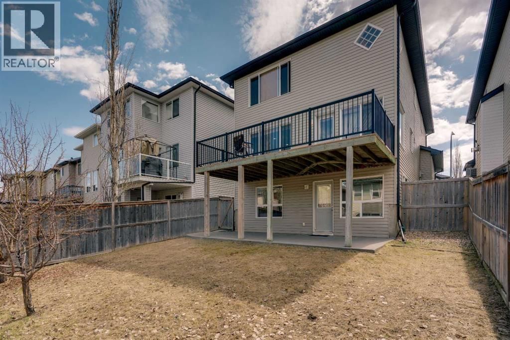 133 Everwoods Close property photo