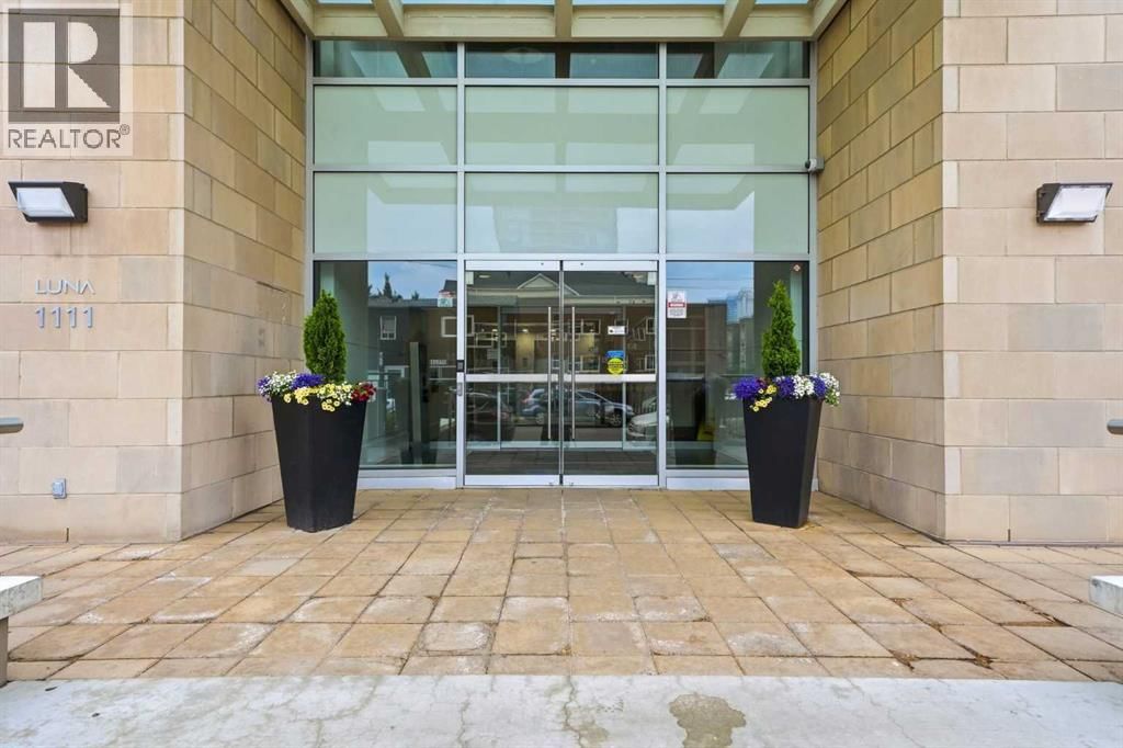 1111 10 Street property photo