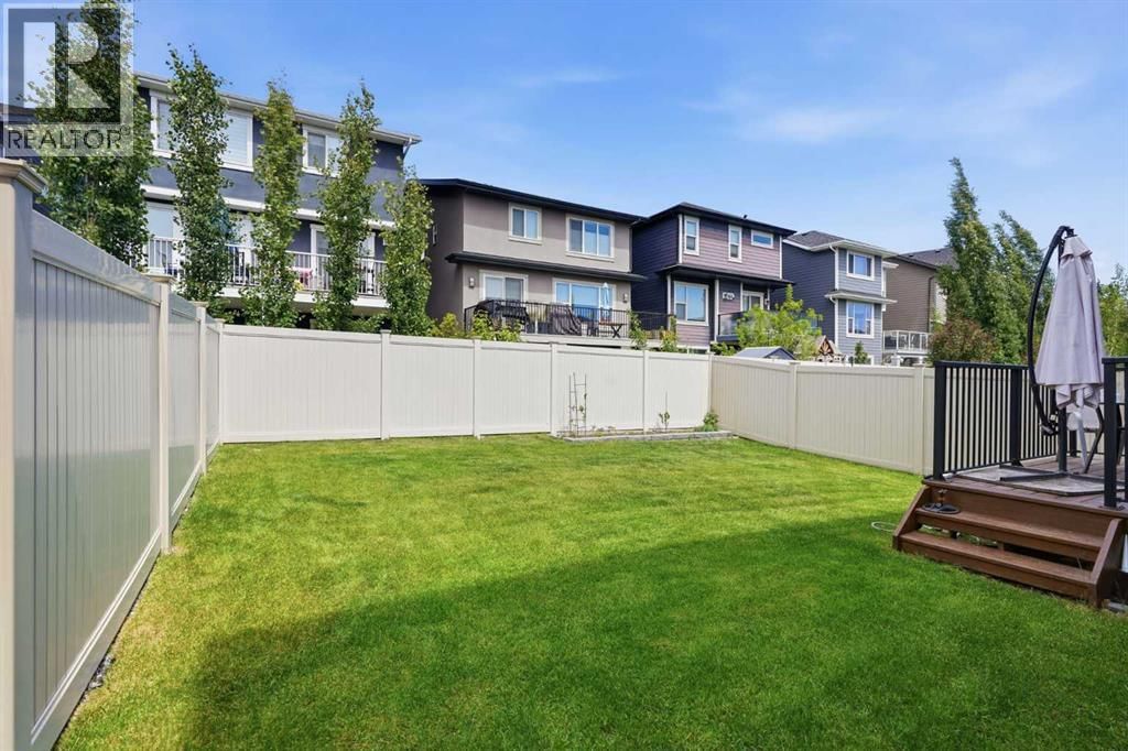 7164 11 Avenue property photo