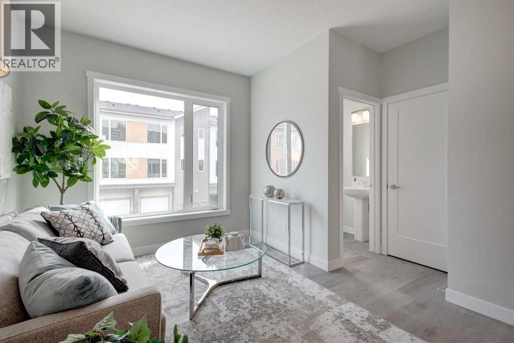 212 Shawnee Square property photo