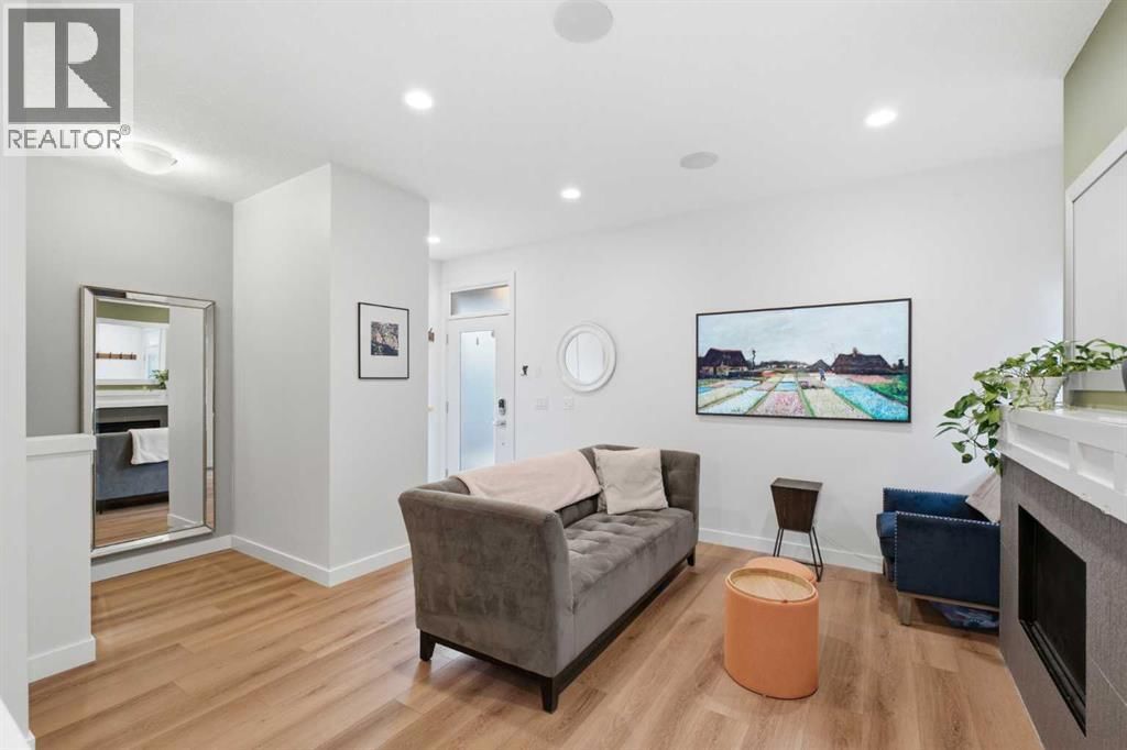 308 11 Avenue property photo