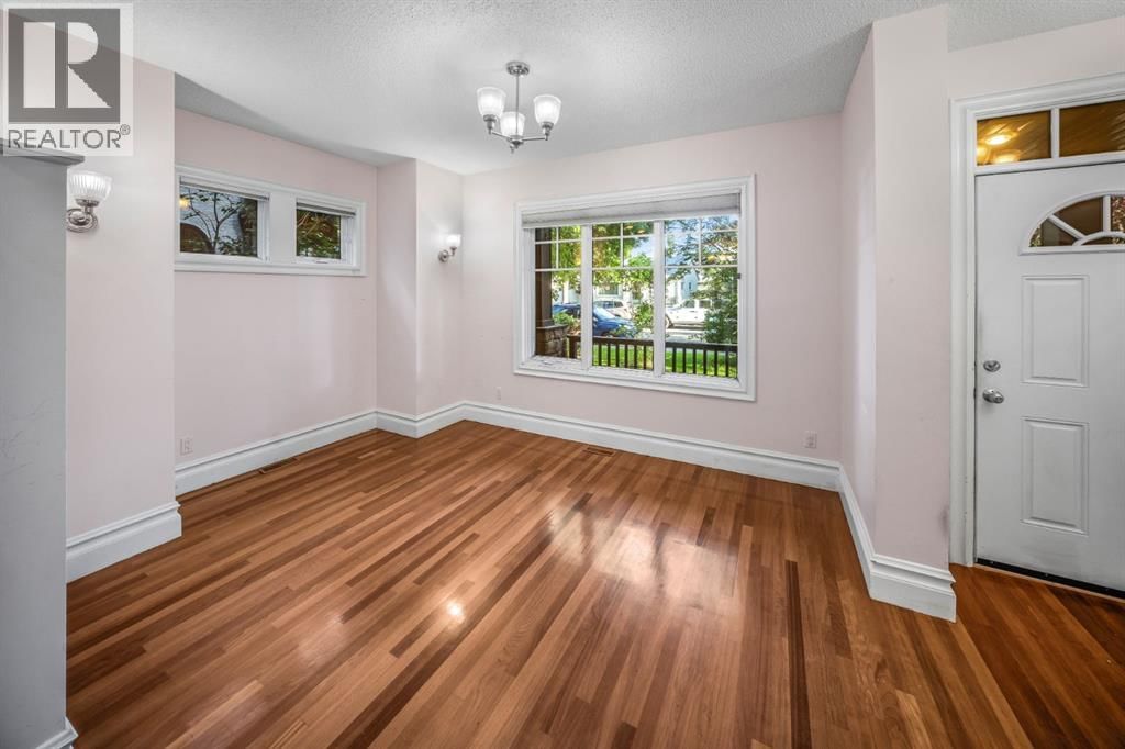 2530 3 Avenue property photo