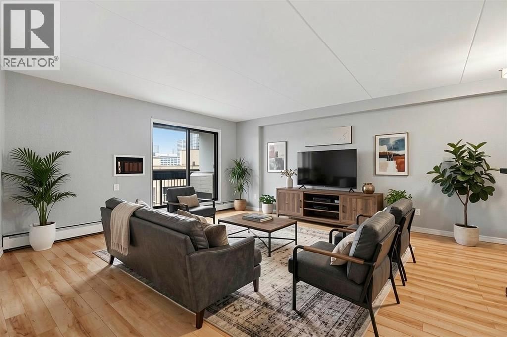 735 12 Avenue property photo