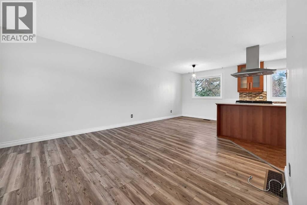 81 Westminster Drive property photo