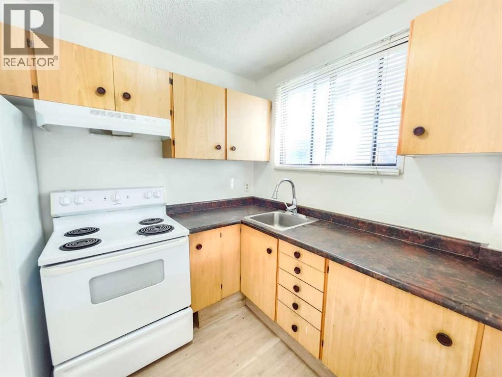 423 3 Avenue property photo
