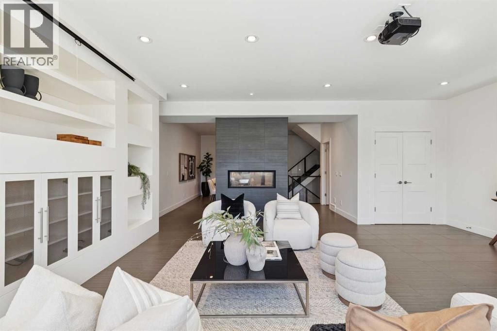 1711 27 Street property photo