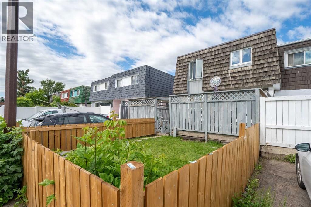 7627 24A Street property photo