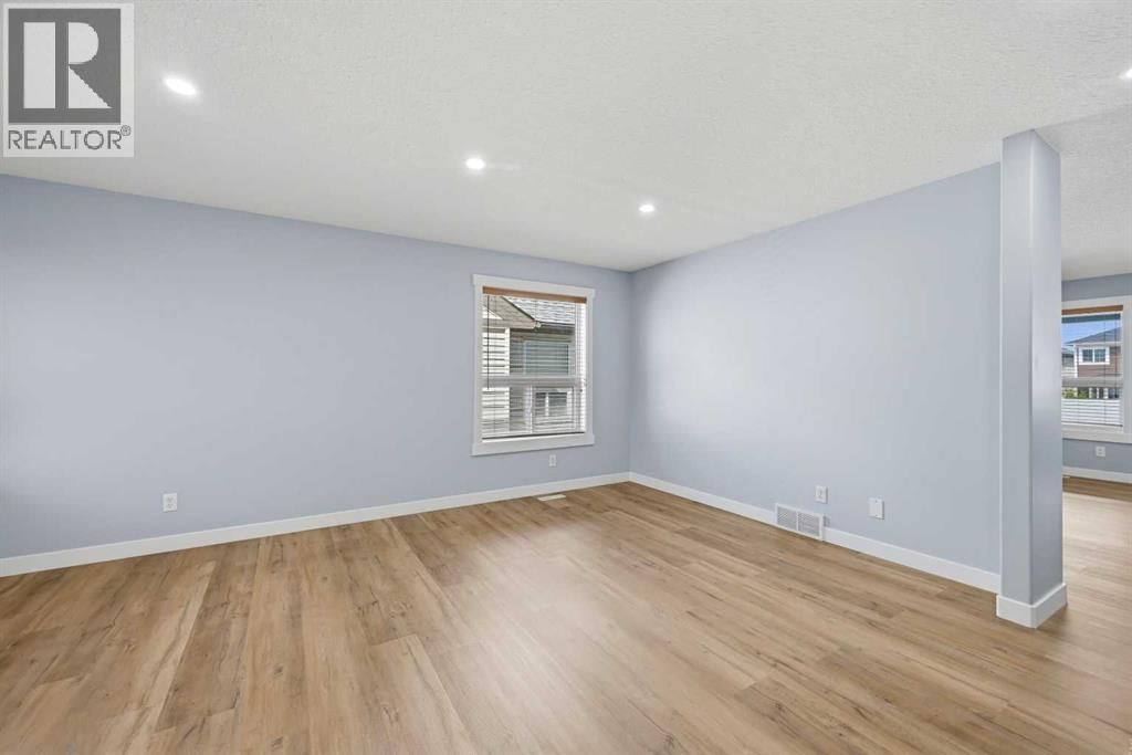 38 Saddleland Crescent property photo