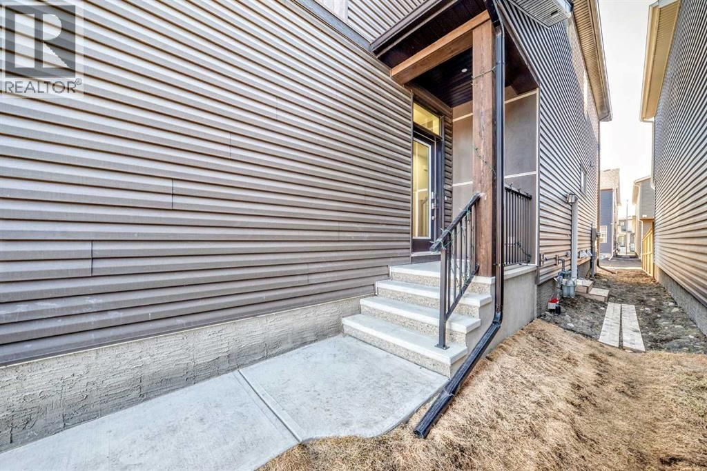 138 Silver Spruce Grove property photo