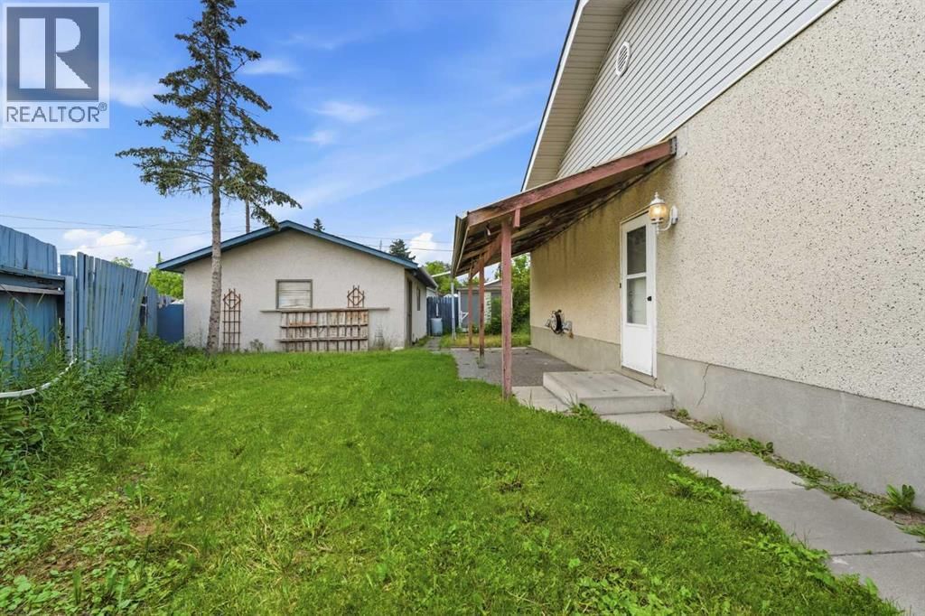 945 Marcombe Drive property photo