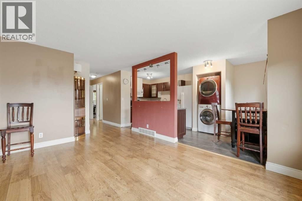 945 Marcombe Drive property photo