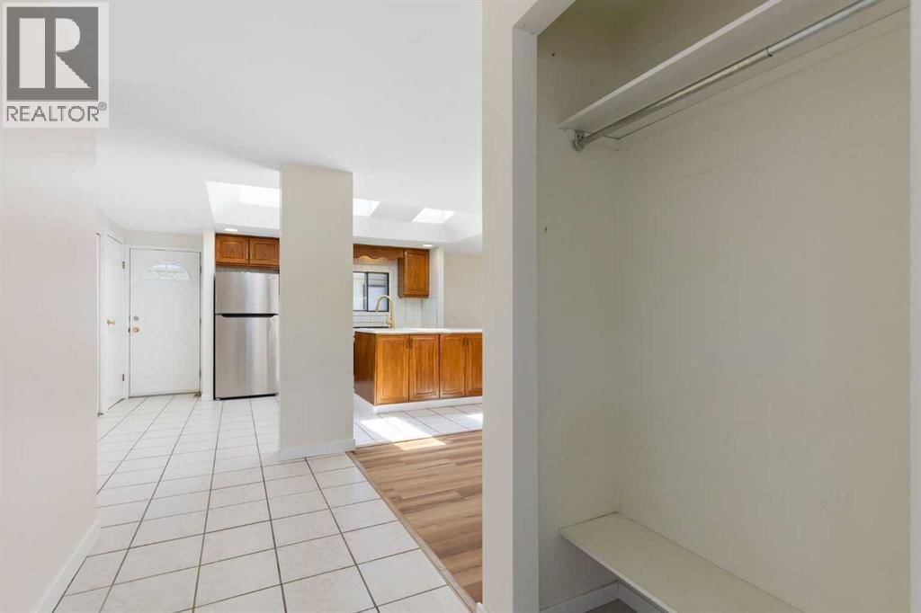 9090 24 Street property photo