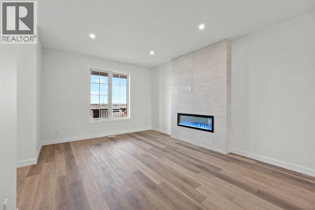 15445 45 Street property photo