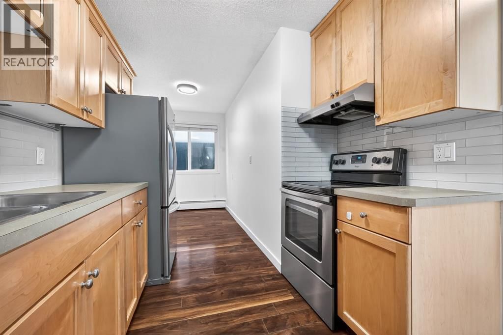 835 19 Avenue property photo