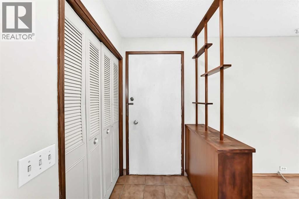 6839 Huntridge Hill property photo
