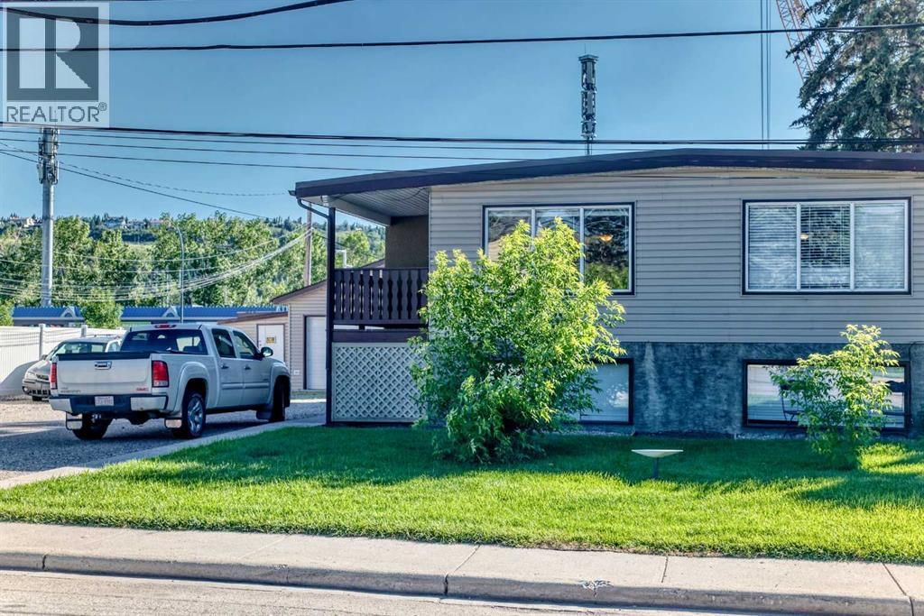 5113 17 Avenue property photo