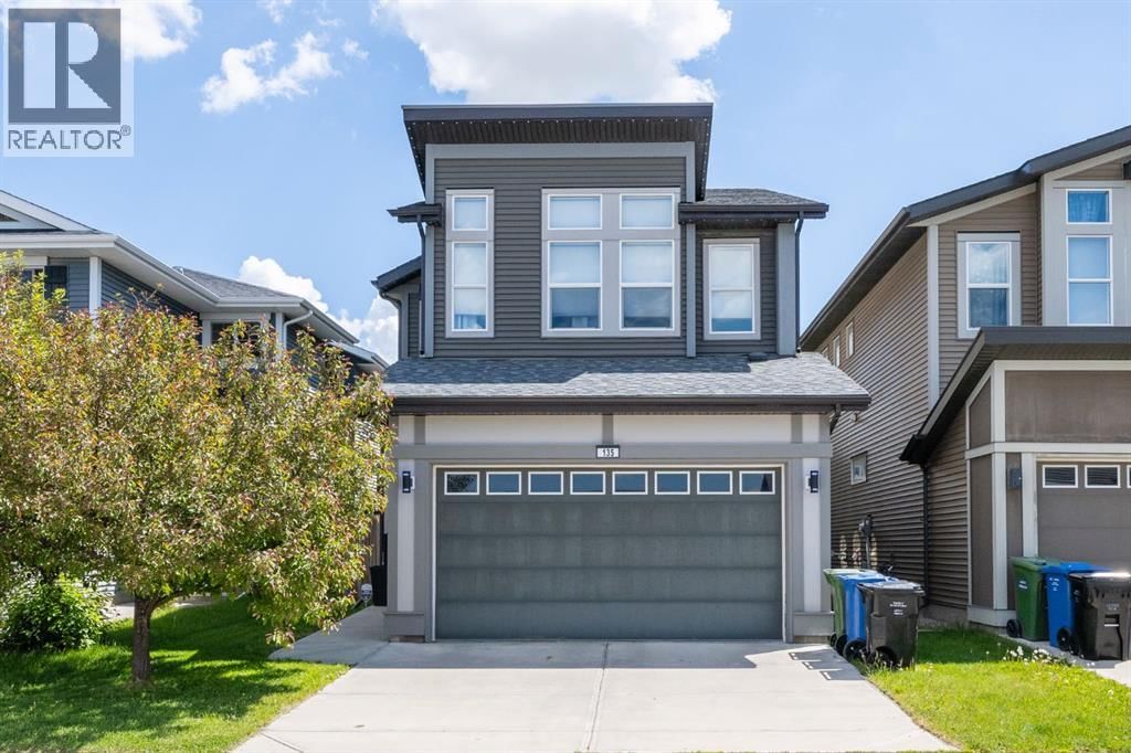 135 Evansridge Crescent property photo