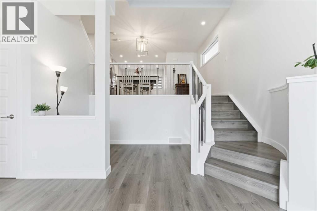 99 Aquila Way property photo
