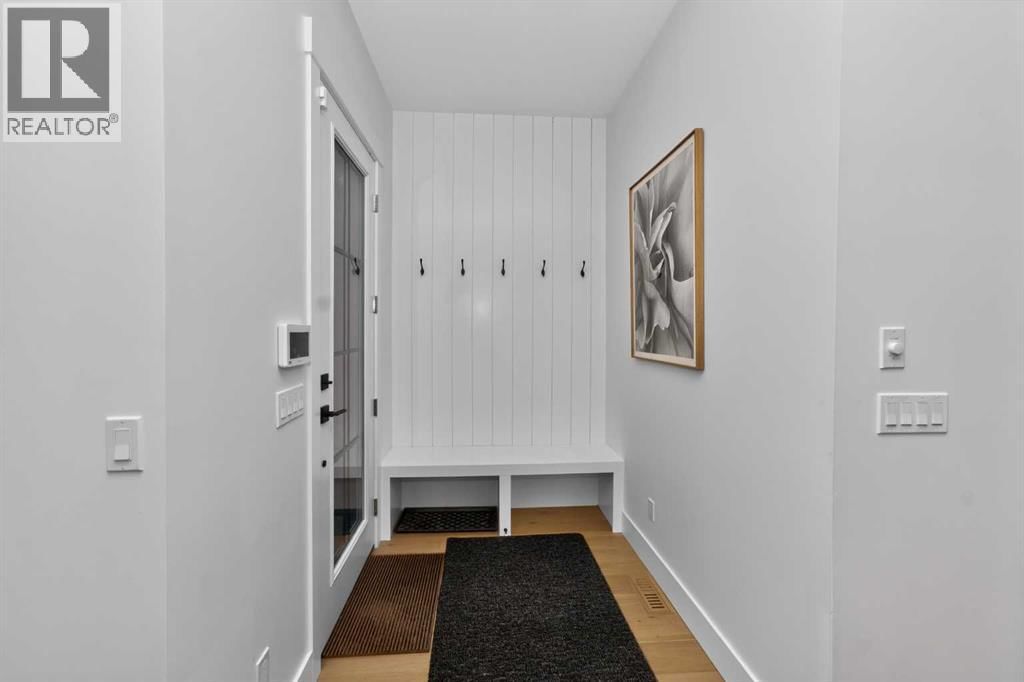219 18 Avenue property photo